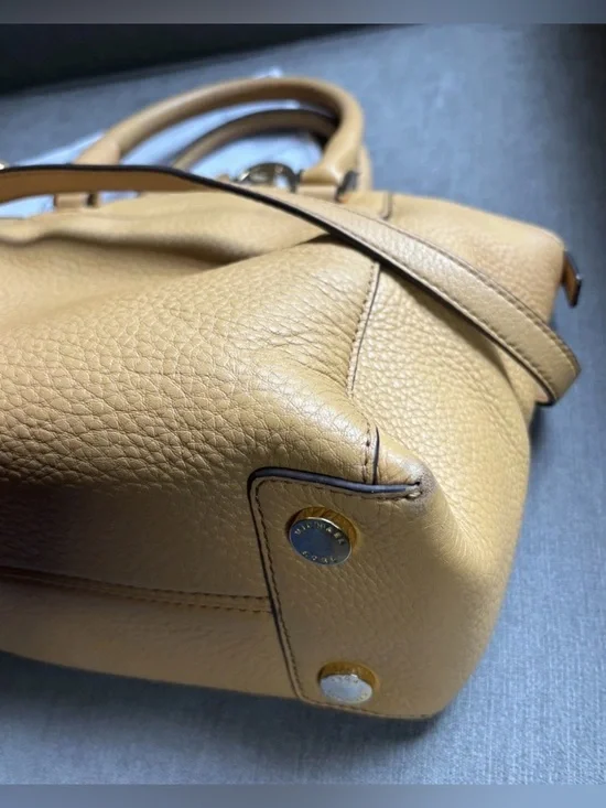Michael Kors Pebbled Leather Riley Satchel- Peanut Butter/Tan W/COA and GUC💜 - Picture 12 of 16